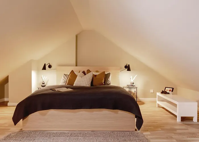 Turnkey I Karlin Square Apartments